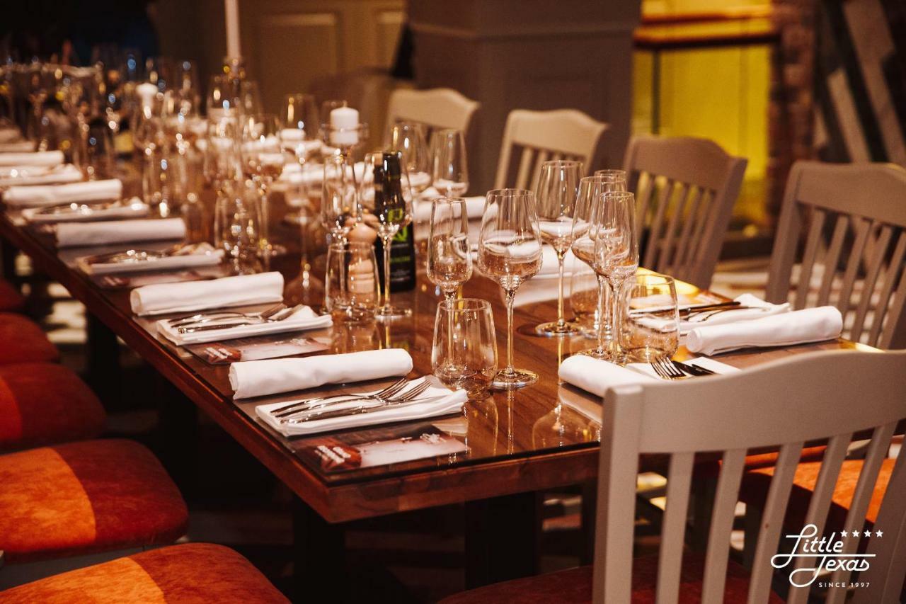 Little Texas Iasi酒店 外观 照片