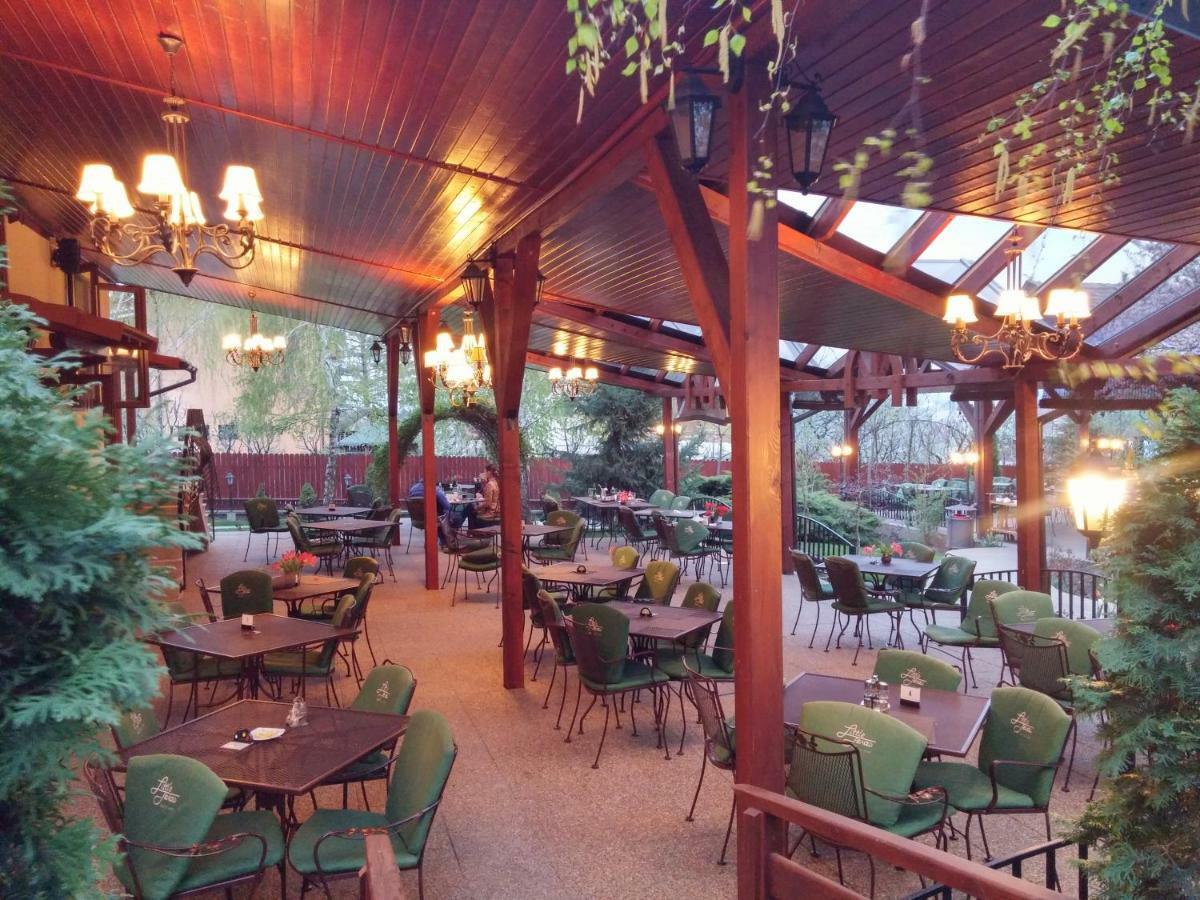 Little Texas Iasi酒店 外观 照片