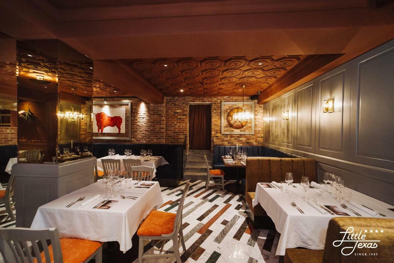 Little Texas Iasi酒店 外观 照片